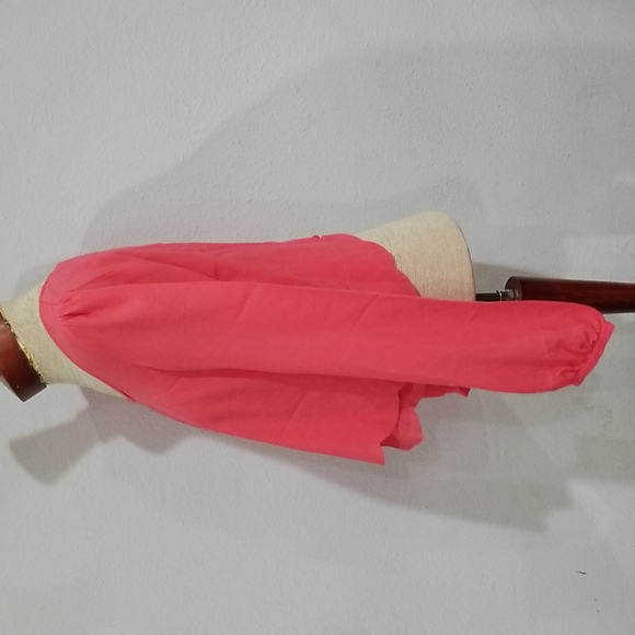 Guess Long Sleeve Cropped Top Blouse Size S Magenta - Picture 3 of 12